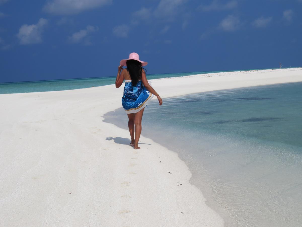 Smera Grand Maamigili Island Exterior photo